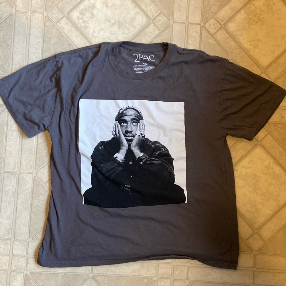 2PAC Tupac Graphic Tee Shirt Short Sleeve Cotton Grey White Unisex Size XXL